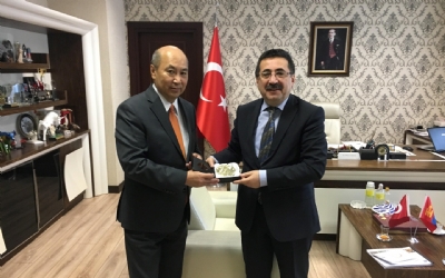 AMBASSADOR MET WITH DR. NIHAT PAKDIL, DEPUTY STATE SECRETARY OF THE MINISTRY OF FOOD, AGRICULTURE AND LIVESTOCK OF TURKEY 